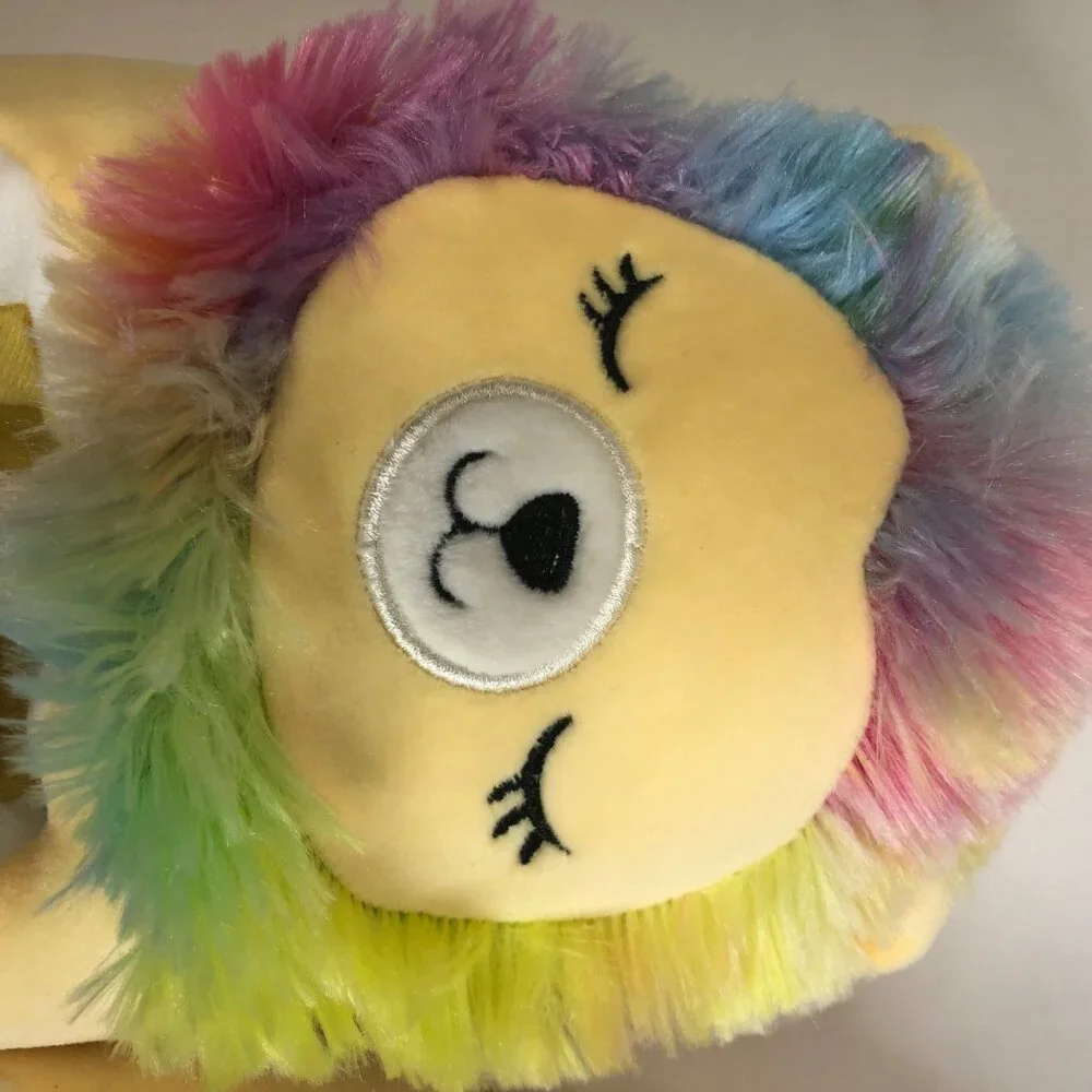 Squishmallows Unisex Rainbow Lion Slippers‎ Size 2-3